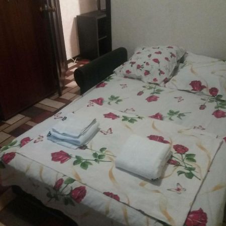 Сдам 3-Х Комнатную Квартиру ! Odessa Extérieur photo